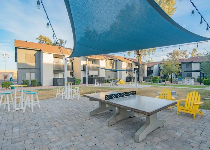 King Bed Walk To Dining Parking Modern Stay Apartment Phoenix